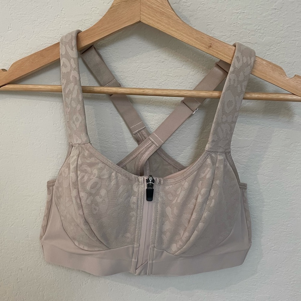 Victoria Secret Incredible Knockout Ports Bra